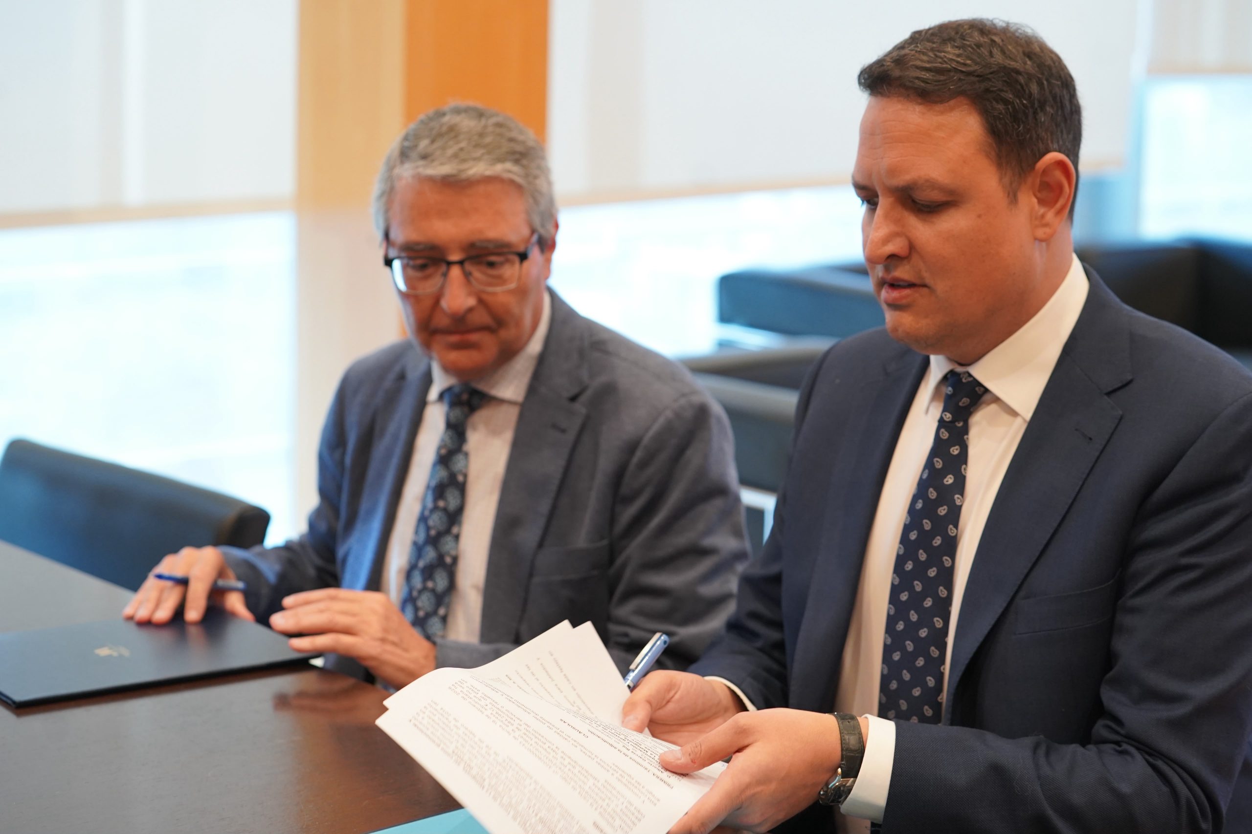 Tauroemoción firma el contrato de La Malagueta